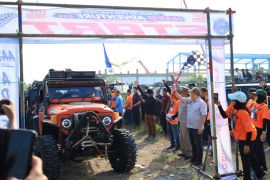 Polda Banten perkuat sinergi dengan warga lewat Cilegon Off Road
