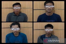 Polisi tangkap empat pelaku pencuri tembaga Stasiun Pemancar TVRI Muara Teweh
