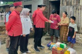 Temui lansia terhalang Desil, Hasyim: Pemerintah harus benar-benar turun melakukan validasi ulang data kemiskinan