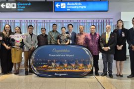 Transnusa meresmikan penerbangan perdana rute Jakarta-Bangkok