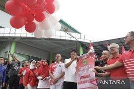 Pemprov Kaltim bagikan 4.047 Bendera Merah Putih  jelang HUT RI