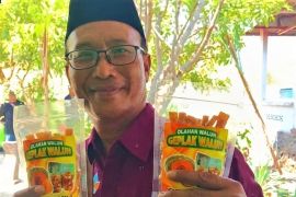 KWT Anggrek 2 Desa Botok Magetan kembangkan jajanan olahan waluh