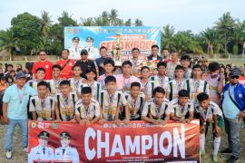 Bupati dan Wabup Sergai Tutup Turnamen Sepak Bola U-23, PS Suka Jadi raih juara