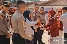 Taruna Akpol bina karakter dan skil siswa Sekolah Rakyat Palembang
