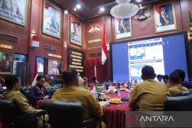 Pemkab Bogor distribusikan 1,8 juta liter air bersih tangani kekeringan di 31 kecamatan