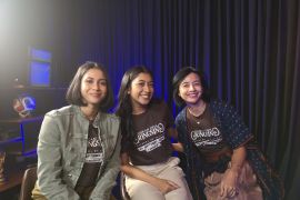 Aghniny Haque jajal syuting di kompleks Iskandar Malaysia Studios