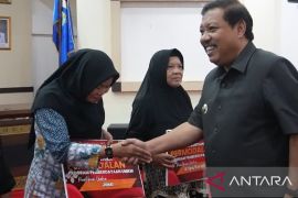 Pemkot Pangkalpinang bantu modal 90 pelaku usaha mikro
