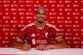Liverpool meminjam bek Uruguay Ronald Araujo dari Barcelona