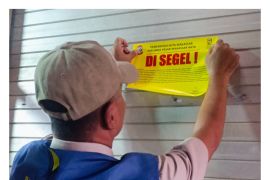 Perumda Pasar Makassar segel kios menunggak bayar sewa