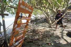 BPBD Tulungagung asesmen empat rumah terdampak banjir rob Pantai Sidem