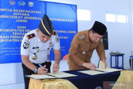 Kanwil Ditjenpas Jambi bersama Pemkab Muaro Jambi lakukan penandatanganan nota kesepakatan perkuat sinergi