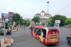 Peringati HUT RI, Pemkot Surabaya terapkan tarif transportasi publik Rp81