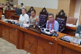 Komisi III DPR minta polisi usut tuntas kematian mantan istri polisi di Medan