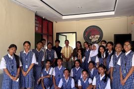 Polda Maluku buka akses data narkotika untuk riset siswa