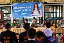 Pemuda di Jakut diajak sulap sampah jadi barang bernilai ekonomis lewat "Ngobrol Muda Mudi"