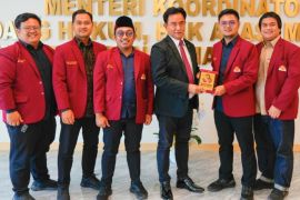 Menko Yusril: Kaderisasi organisasi persiapkan mahasiswa peduli bangsa