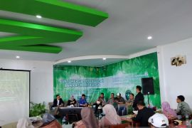Pemkab Solok ajak petani kembangkan bawang merah varietas campion