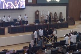 9 fraksi DPRD Banten sampaikan pendapat atas empat Raperda