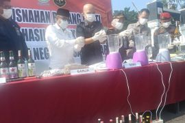 Kejari Pasaman Barat musnahkan barang bukti dari 56 perkara tindak pidana