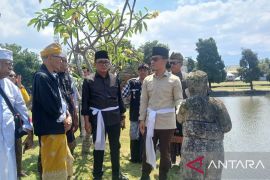 Utusan Presiden Gus Miftah puji kerukunan umat beragama di Mataram