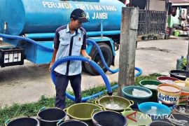Perumda Tirta Mayang siapkan air bersih gratis saat kemarau
