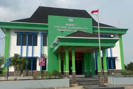 BMKG imbau warga Palembang gunakan masker saat aktivitas di luar rumah