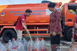 BPBD Temanggung rutin salurkan air bersih bagi 6.523 jiwa terdampak kekeringan