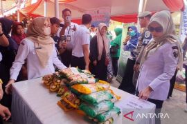 Pemkab Demak stabilkan harga kepokmas dan inflasi lewat pasar murah