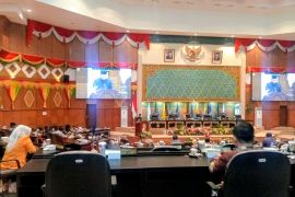 DPRD Riau umumkan anggota KI dan KPID terpilih periode 2026-2030