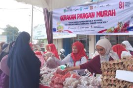 Warga Padang Panjang Antusias Belanja Pangan Terjangkau di GPM