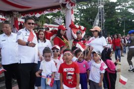 Pemkot Ambon ajak 3.000 siswa PAUD tanamkan cinta tanah air sejak dini lewat kirab merah putih
