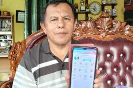 Bisa Ambil Antrean Dari Rumah, Mobile JKN Mudahkan Pengobatan Yurna Berjuang Melawan Penyakit Stroke