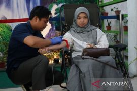 KAI dan PMI gelar donor darah wujudkan solidaritas sesama