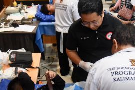 Kubu Raya dan Malaysia gelar khitanan gratis
