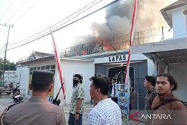 Bangunan aula Lapas Kelas IIB Ngawi terbakar