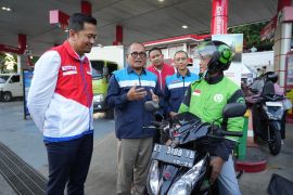 Mencari jalan baru regulasi migas Indonesia