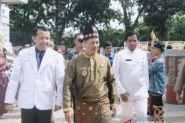 Plt Bupati Kuansing minta Zahra Medika layani masyarakat dengan terbaik