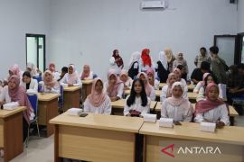 Pemkab Cirebon menyasar Forum Anak untuk penguatan karakter digital