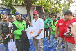 Anggota DPR RI usul pengemudi angkot masuk kelompok UMKM