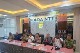 Masyarakat diminta tetap tenang dan jauhi pantai pascagempa M7,7 di Flores