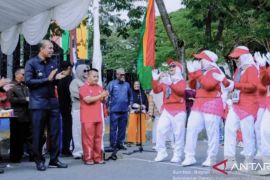 Bupati Inhu Ajak warga meriahkan HUT RI, gerak jalan pelajar semarakkan kemerdekaan