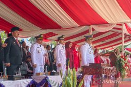 Bupati HST pimpin upacara detik-detik Proklamasi HUT ke-81 RI