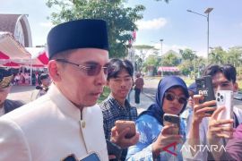 TGB ajak masyarakat NTB perkuat solidaritas untuk korban gempa di NTT