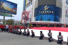Bendera 17 meter terbentang saat detik Proklamasi di Tarakan