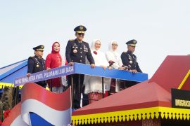 Kemenimipas gelar upacara HUT RI di Tangerang, pegawai terima Satyalancana