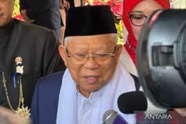 Mar'uf Amin hingga Dewi Soekarno hadiri upacara HUT RI