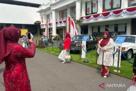 Tiga spot foto favorit warga pada perayaan HUT Ke-81 RI