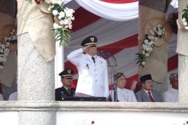 Bupati Garut mendoakan korban gempa NTT saat peringatan HUT RI
