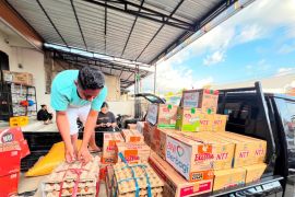 BNI menyalurkan bantuan awal untuk korban gempa bumi di Flores
