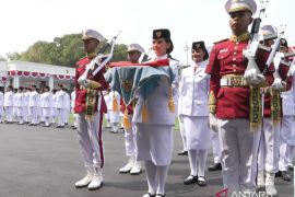 Paskibraka asal Kalbar Celina Theo terpilih bawa baki Bendera Merah Putih